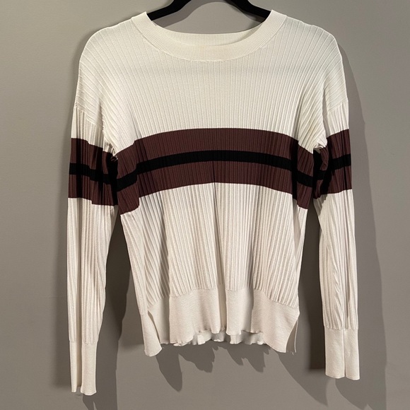 Aritzia Ribbed Colourblock Tee - Picture 2 of 4